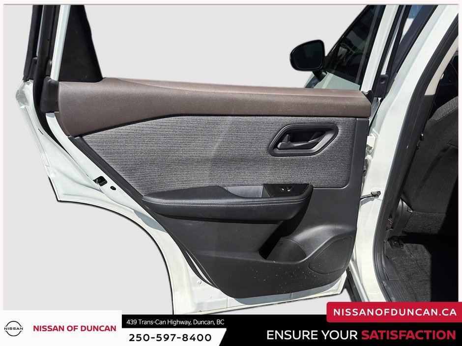 2022 Nissan Rogue S-11