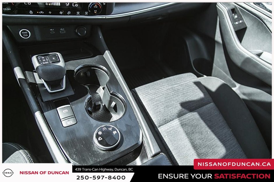 2023 Nissan Rogue SV-29