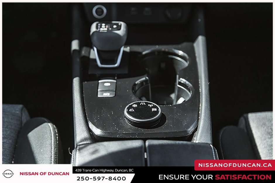 2023 Nissan Rogue SV-19