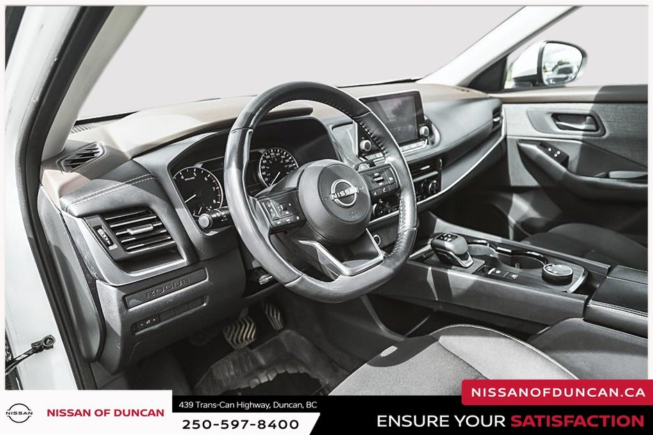 2023 Nissan Rogue S-10