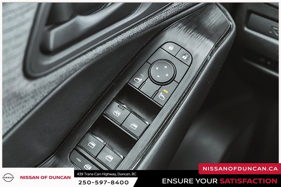 2023 Nissan Rogue S-22