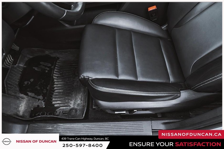 2023 Nissan Rogue SV-14