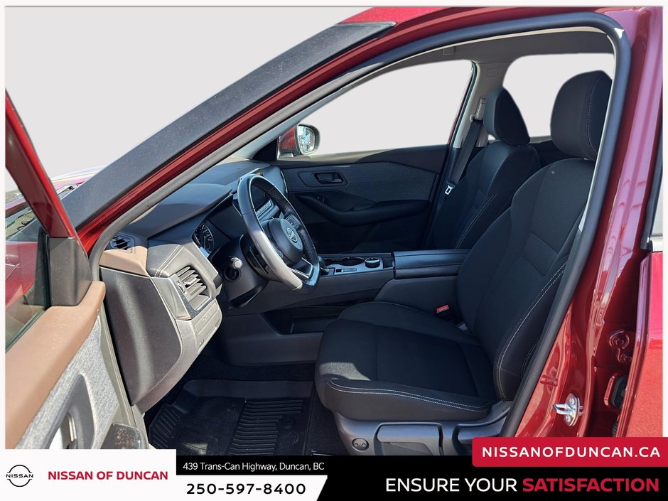 2023 Nissan Rogue S-8