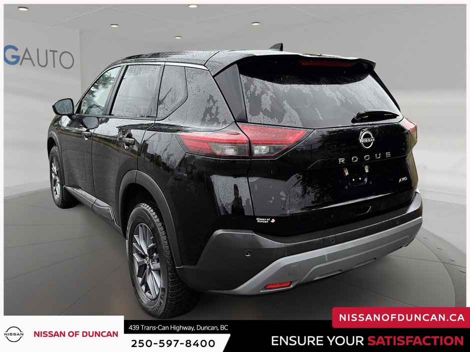 2023 Nissan Rogue S-3