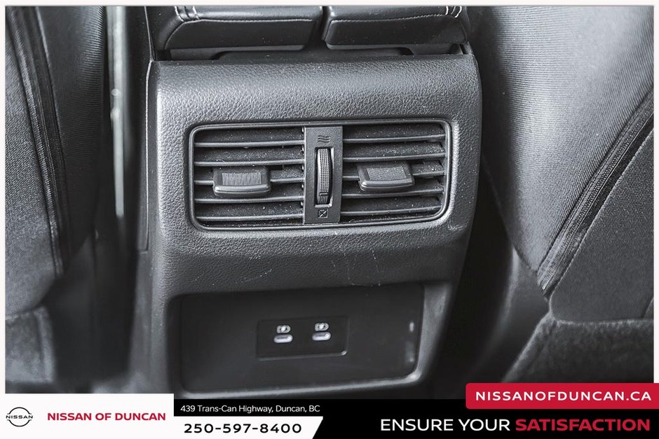 2024 Nissan Rogue SV-15