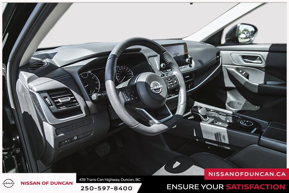 2024 Nissan Rogue S-11