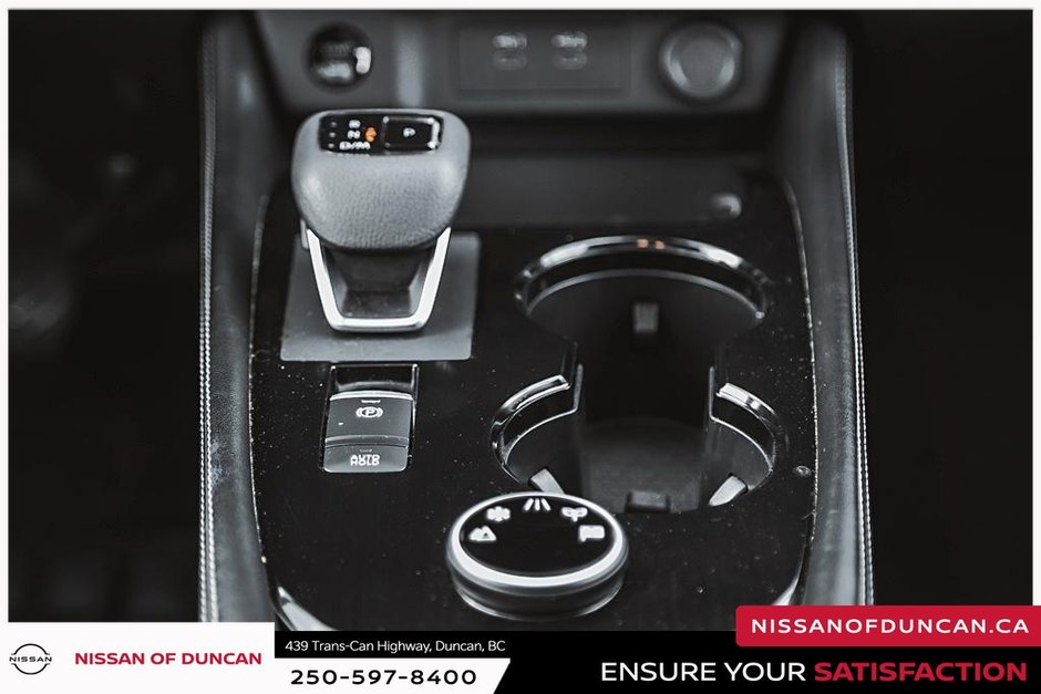 2024 Nissan Rogue Platinum-19