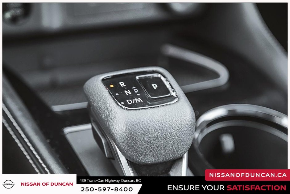 2024 Nissan Rogue Platinum-27