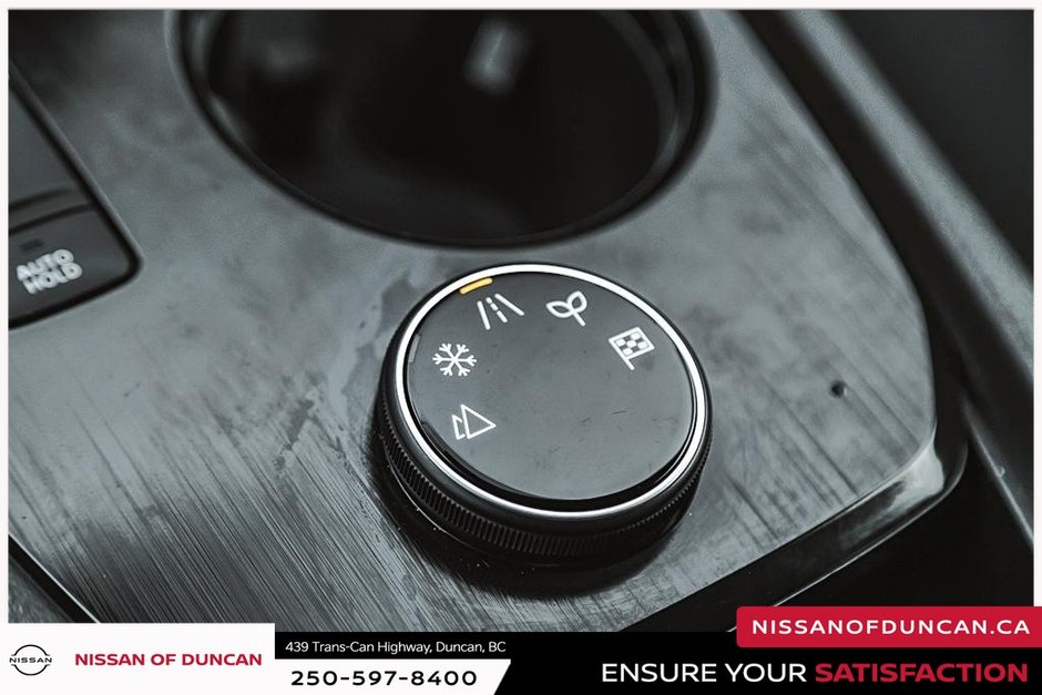 2024 Nissan Rogue S-25