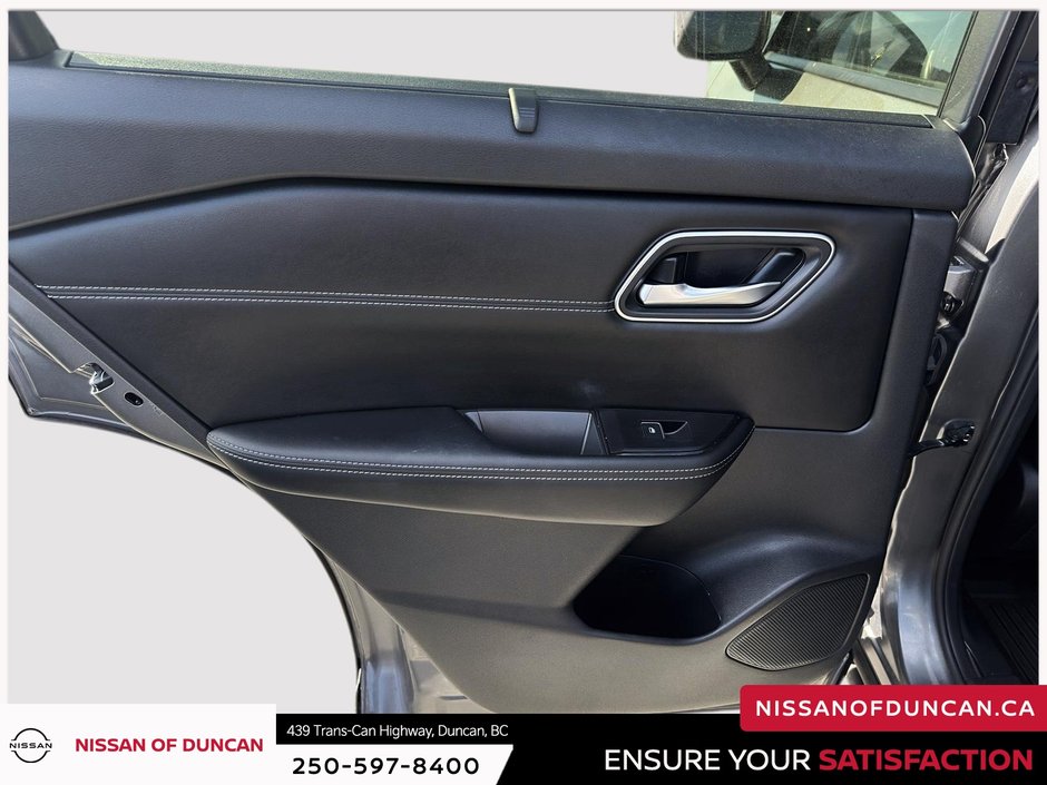 2024 Nissan Rogue Platinum-8