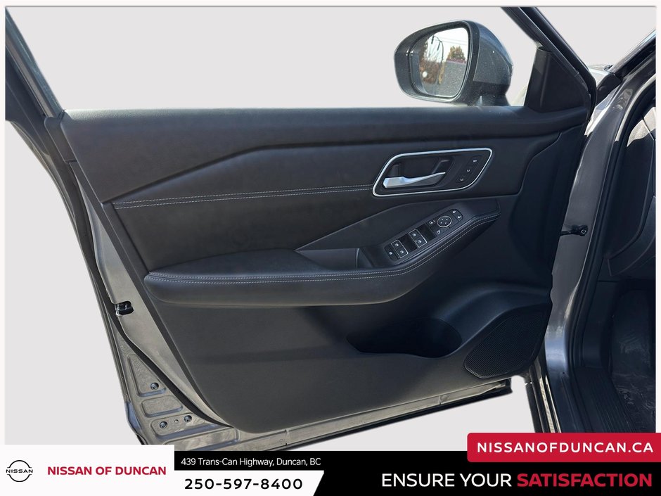 2024 Nissan Rogue Platinum-9