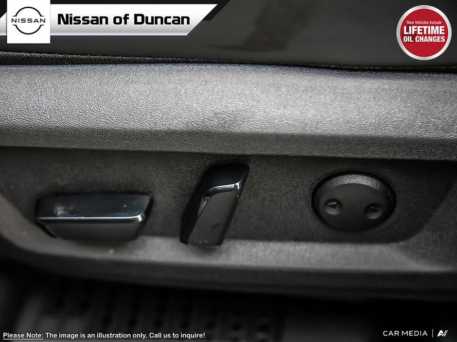 2025 Nissan Rogue Platinum-21