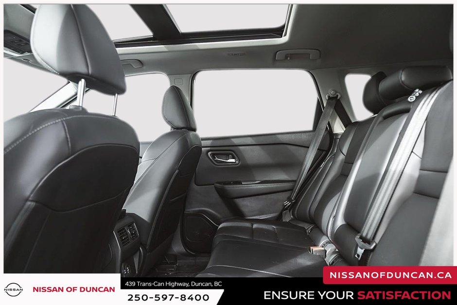 2025 Nissan Rogue Midnight Edition-14