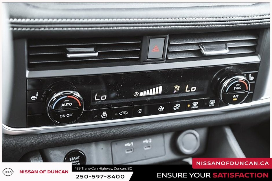 2025 Nissan Rogue Midnight Edition-26