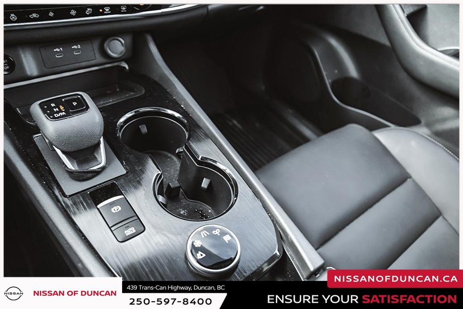 2025 Nissan Rogue Midnight Edition-30
