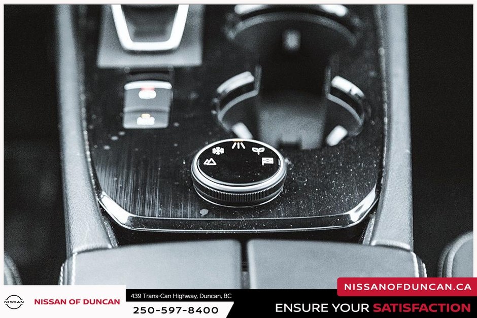 2025 Nissan Rogue SV-18