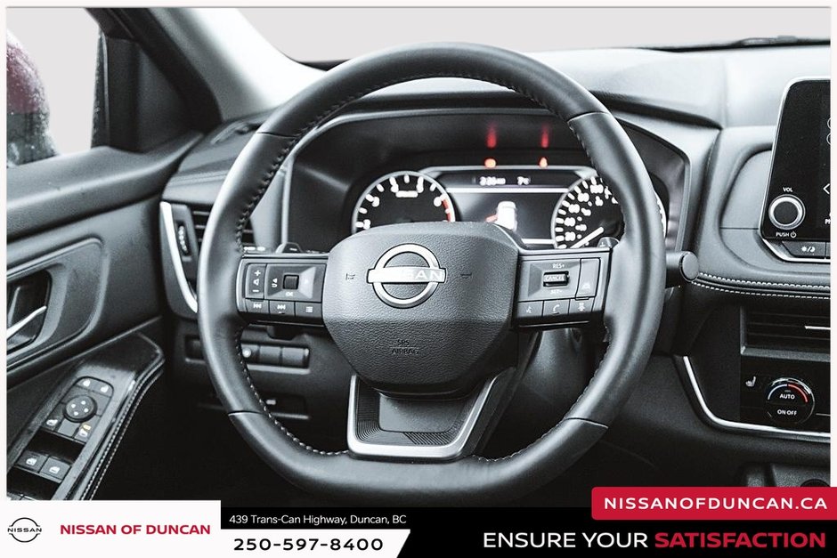 2025 Nissan Rogue SV-15