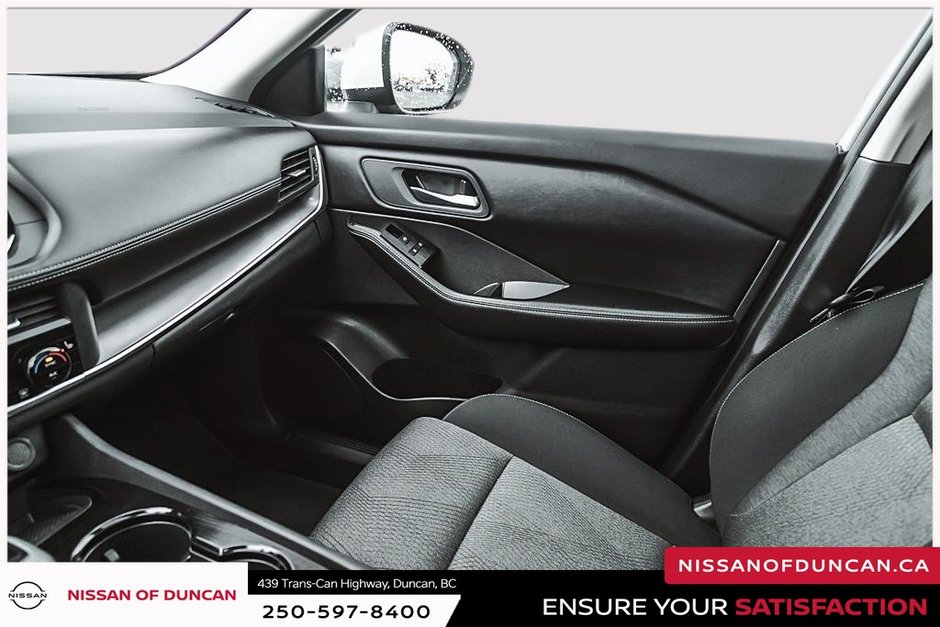 2025 Nissan Rogue SV-28