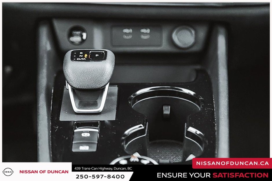 2025 Nissan Rogue SV-18