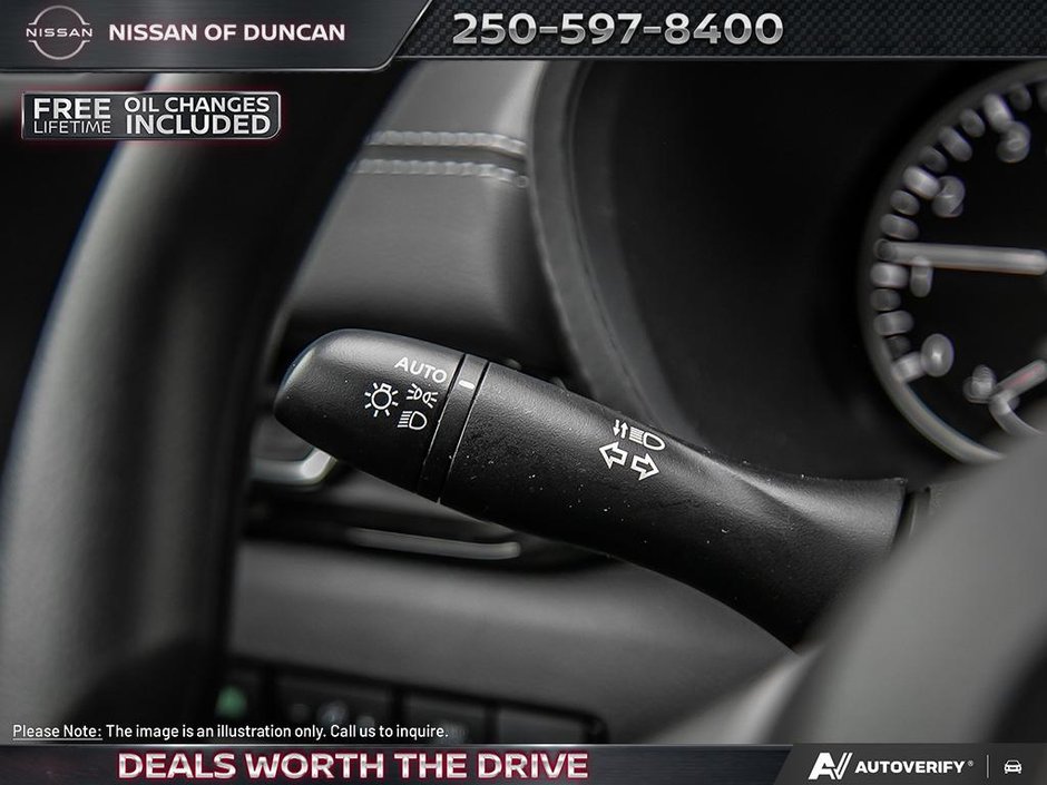 2025 Nissan Sentra SV MOONROOF-22