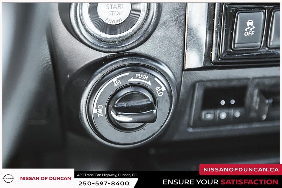 2020 Nissan Titan PRO-4X-34