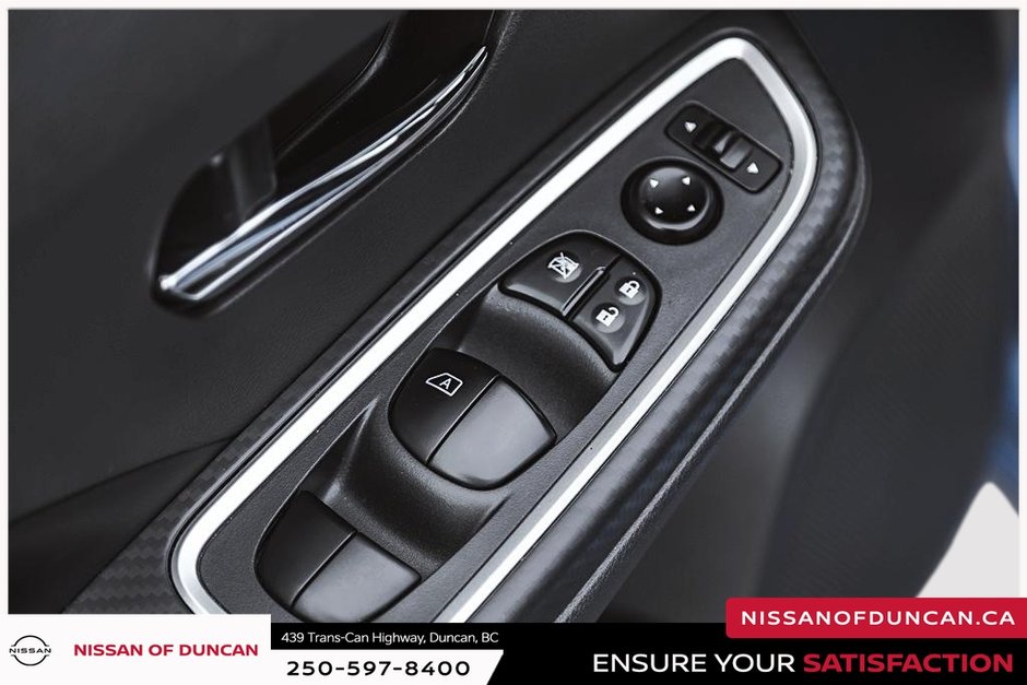 2023 Nissan Versa SR-11