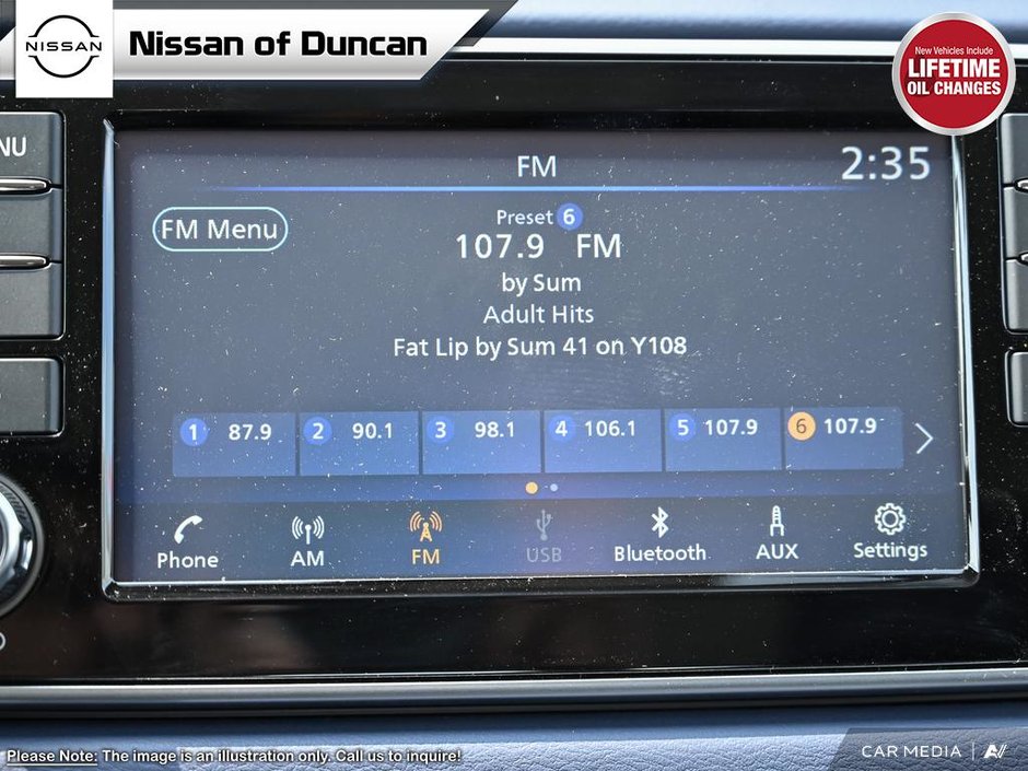 2024 Nissan Versa SV-16