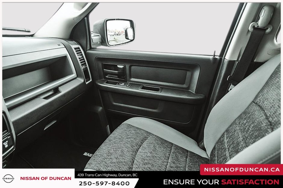 2020 Ram 1500 Classic Express-26