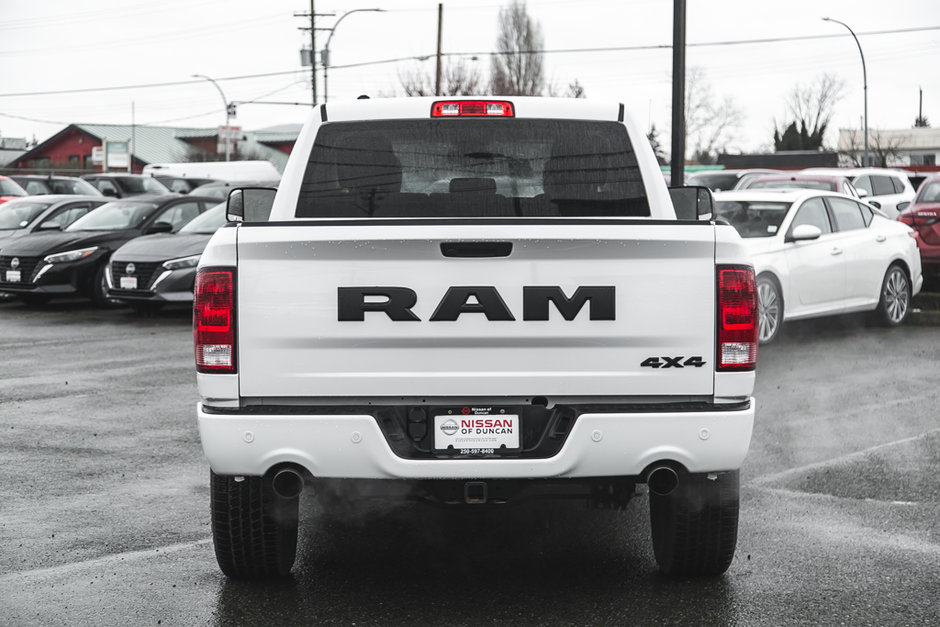 2022 Ram 1500 Classic Night Edition Express Quad Cab 4x4 | ONLY 21K!!-6