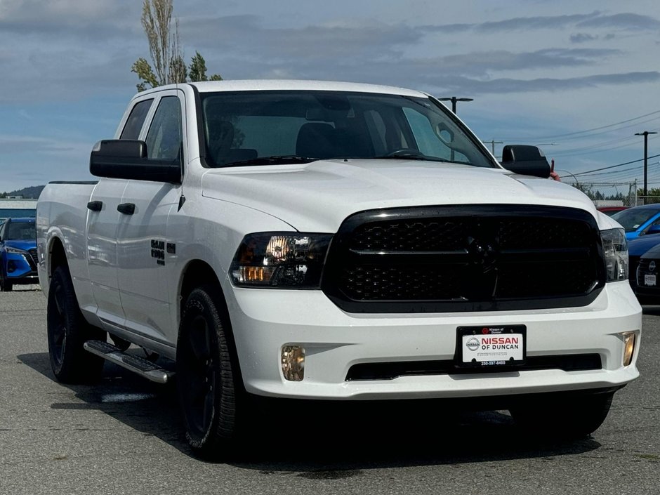 2022 Ram 1500 Classic Night Edition Express Quad Cab 4x4 | ONLY 21K!!-3