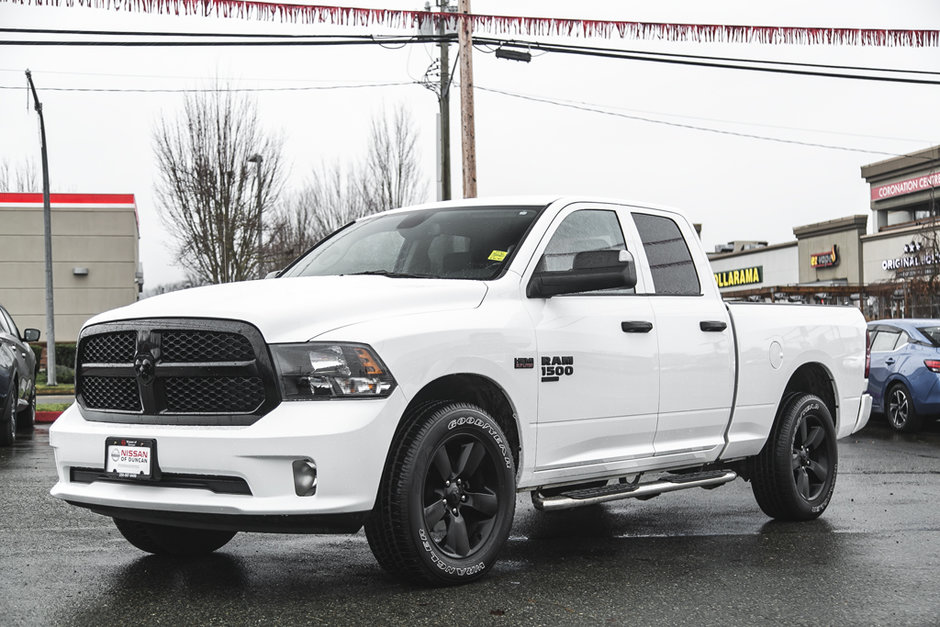 2022 Ram 1500 Classic Night Edition Express Quad Cab 4x4 | ONLY 21K!!-2