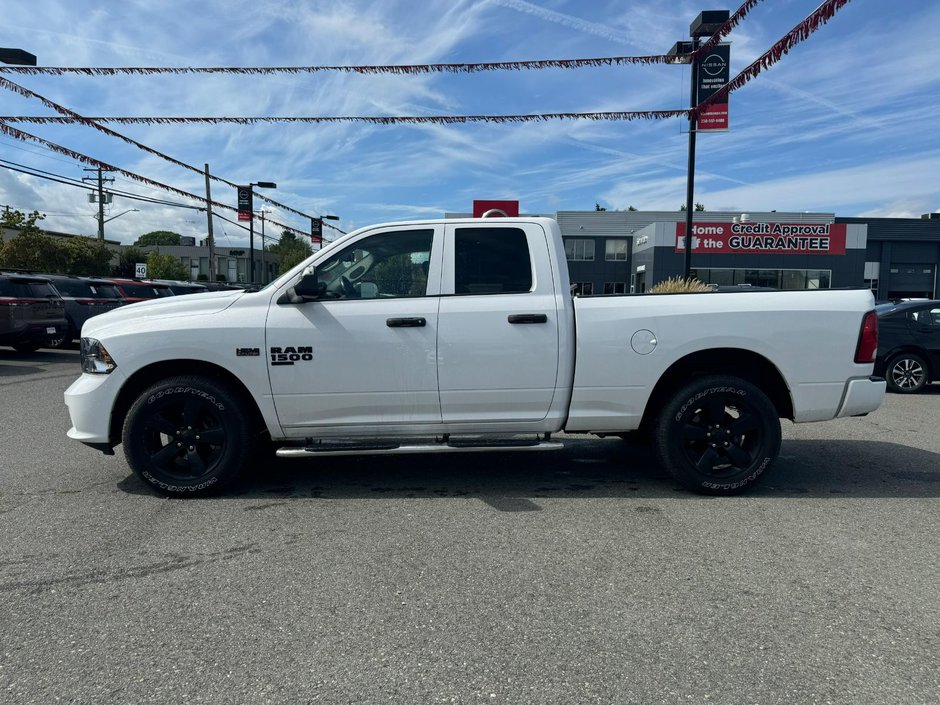 2022 Ram 1500 Classic Night Edition Express Quad Cab 4x4 | ONLY 21K!!-8