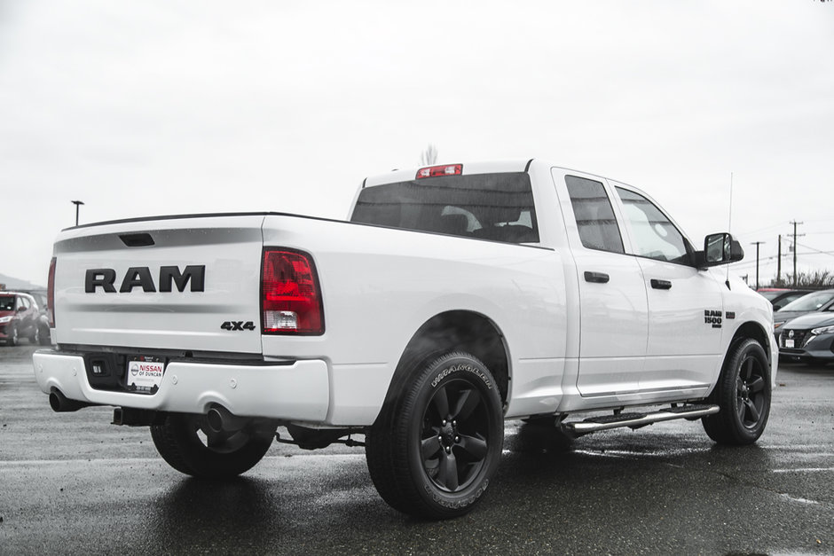 2022 Ram 1500 Classic Night Edition Express Quad Cab 4x4 | ONLY 21K!!-7