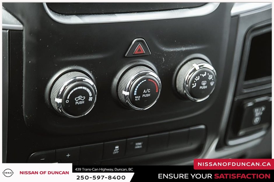 2022 Ram 1500 Classic SLT-34