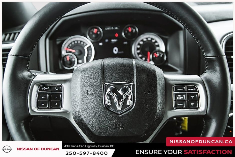 2023 Ram 1500 Classic Warlock-25