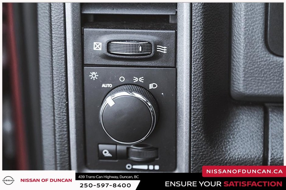 2017 Ram 1500 SXT-22