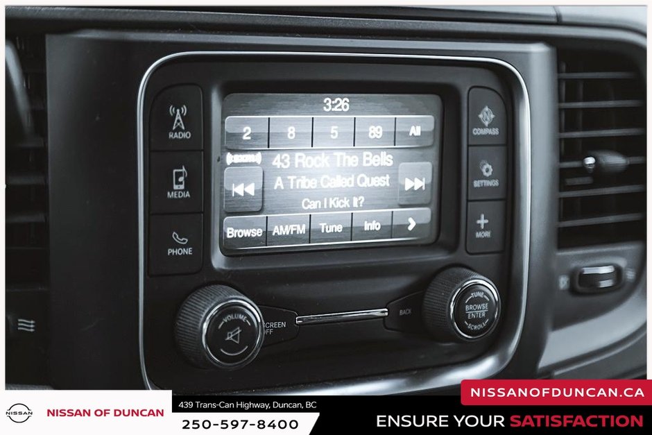 2017 Ram 1500 SXT-25