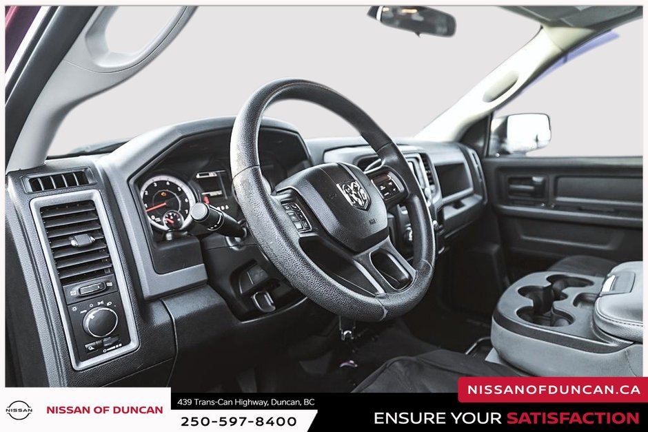 2017 Ram 1500 SXT-12