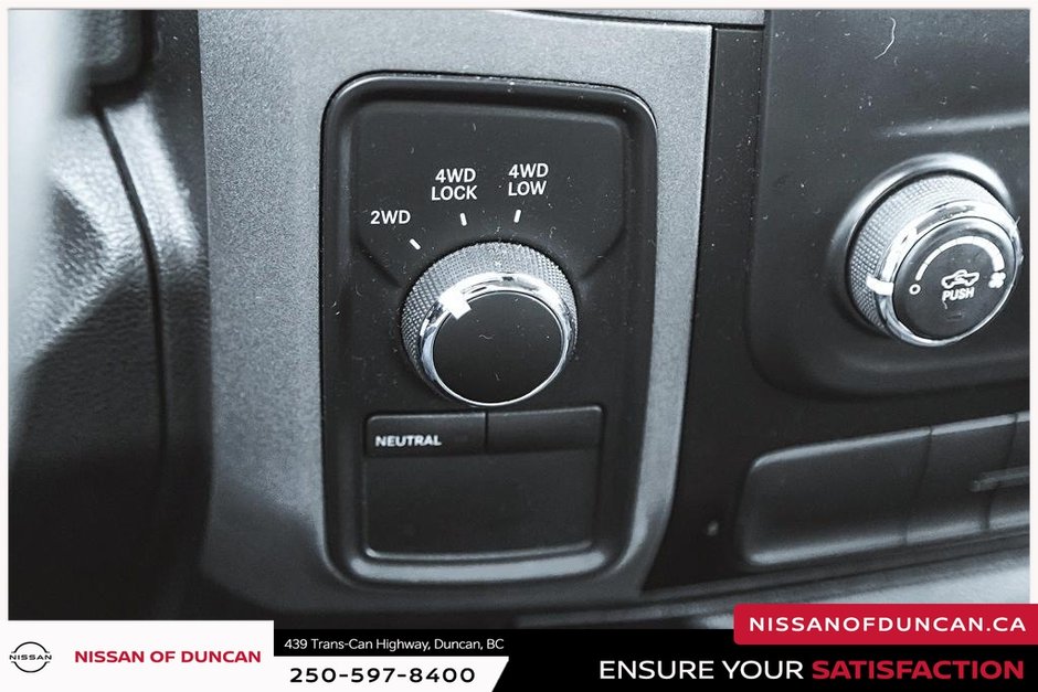 2017 Ram 1500 SXT-27