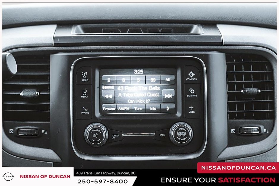 2017 Ram 1500 SXT-19