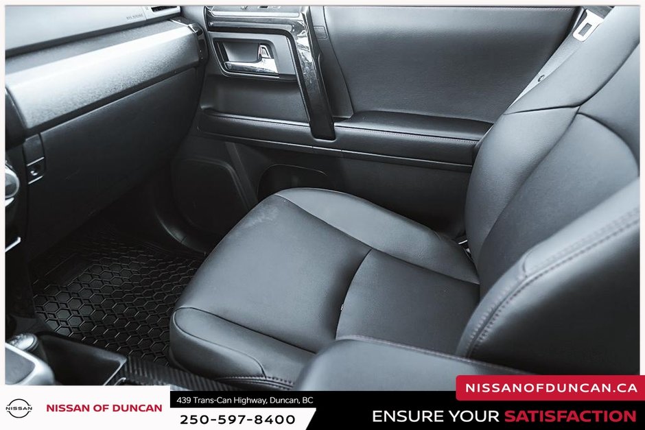 2022 Toyota 4Runner Base-39