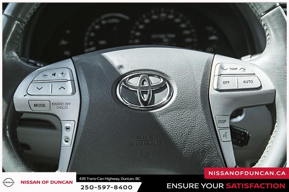 2009 Toyota Camry Hybrid XSE-23