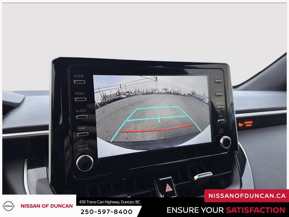 2021 Toyota Corolla Hatchback LE-17