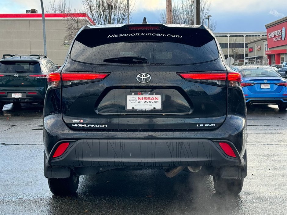 2022 Toyota Highlander LE-5