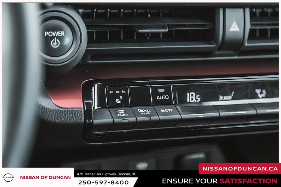 2024 Toyota Prius Prime SE-31