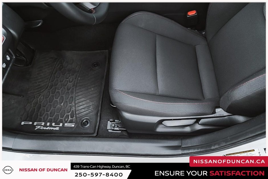 2024 Toyota Prius Prime SE-14