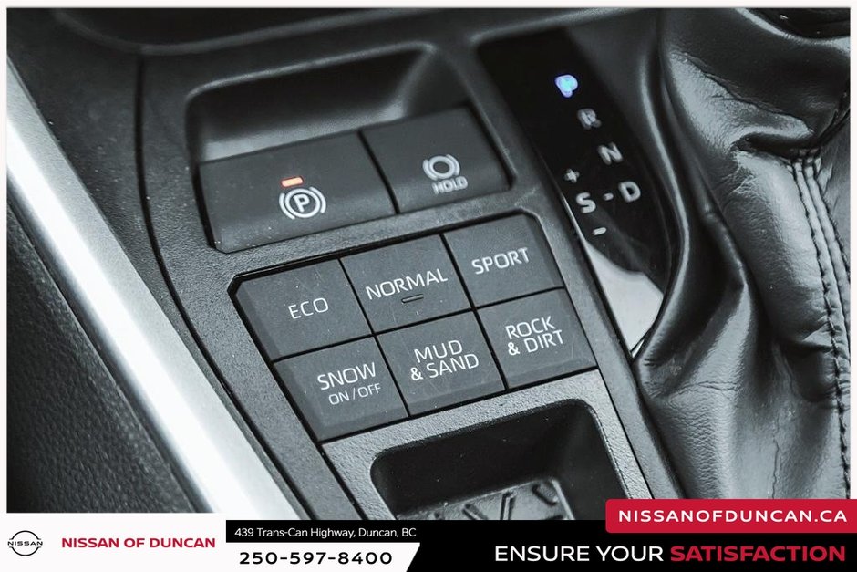 2024 Toyota RAV4 LE-26