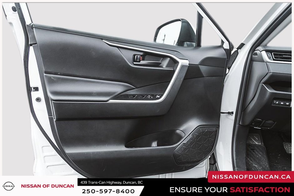 2024 Toyota RAV4 LE-8