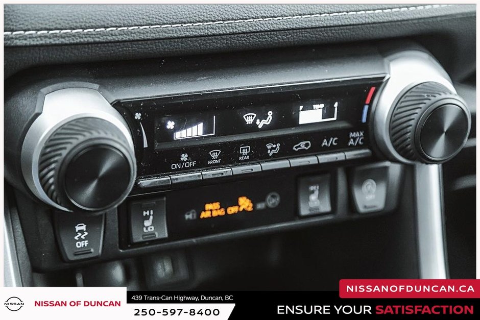 2024 Toyota RAV4 LE-24