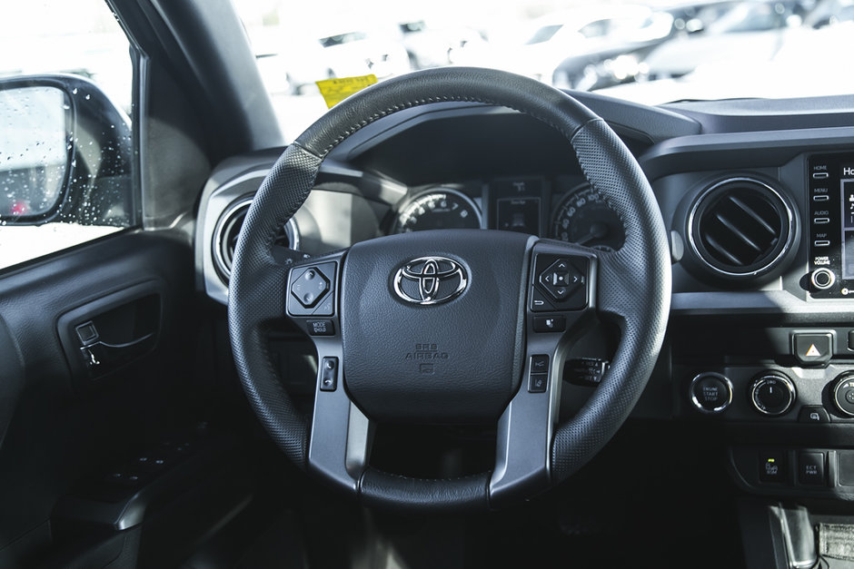 2020 Toyota Tacoma Base-18